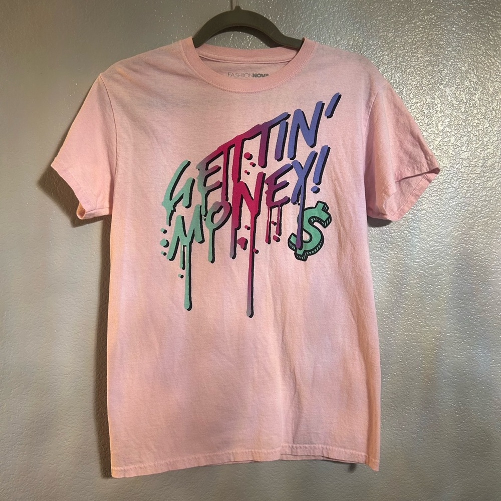 Women’s pink / green / blue graphic T-shirt size small